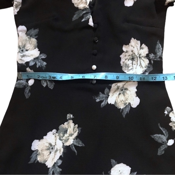 NWT Socialite Harper Floral Flared Sleeve Mini Dress sz XS - Picture 11 of 15